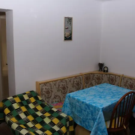 Anna Vendeghaz * Harkan