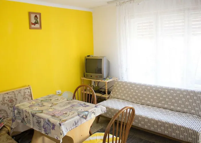 Anna Vendeghaz Апартаменты